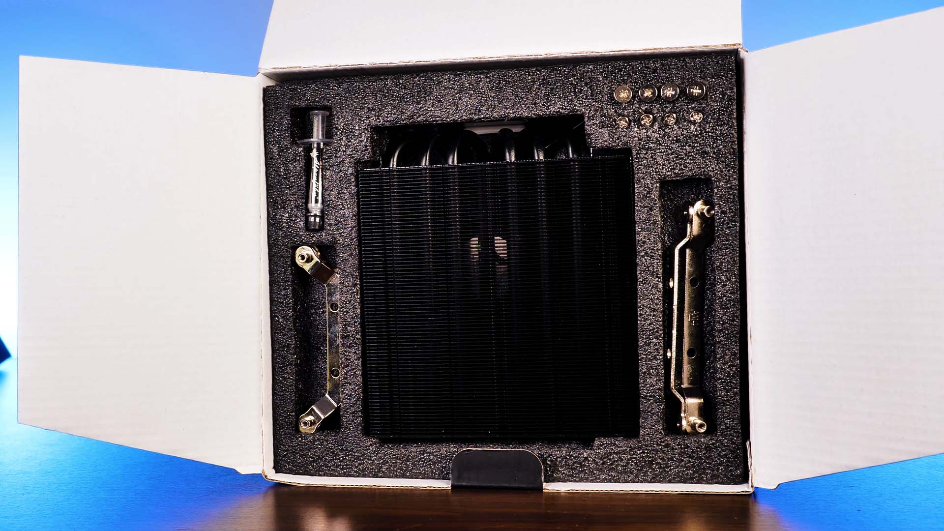 alpenfohn-blac-ridge-unboxed