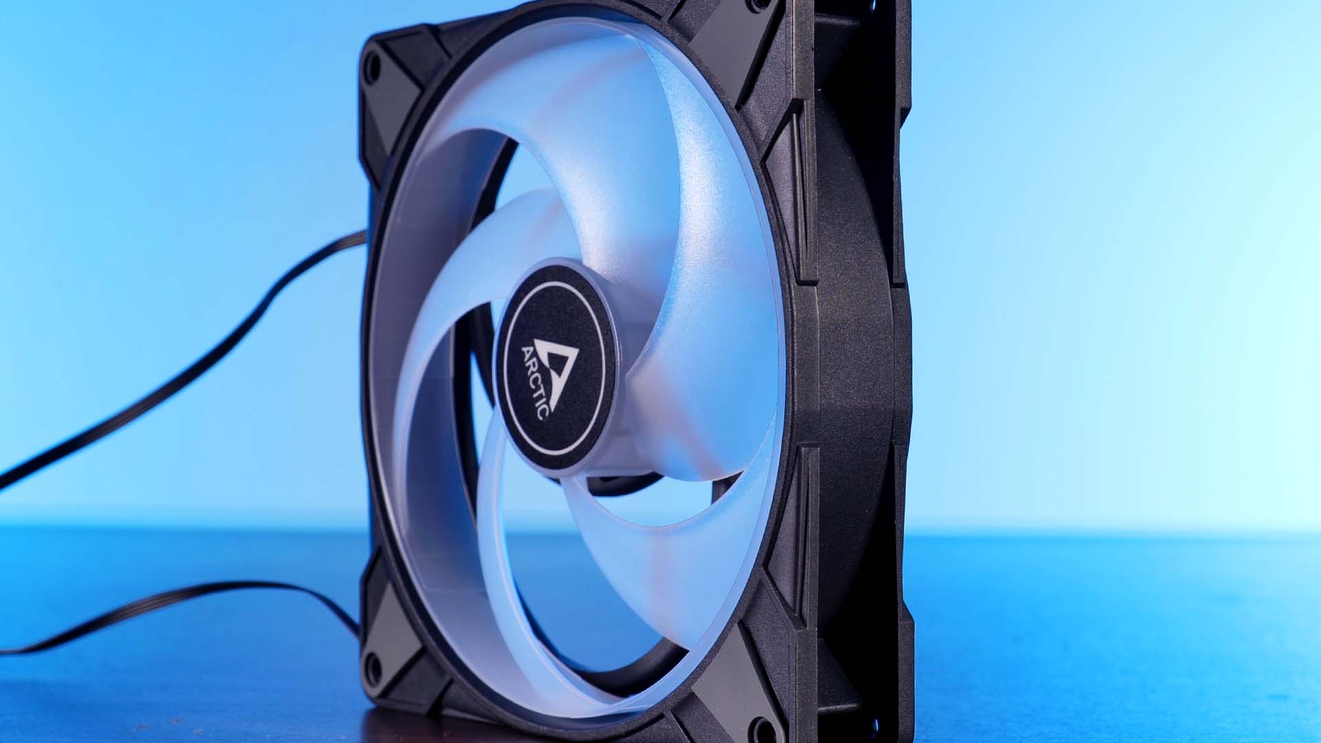 arctic-p14-argb-fan