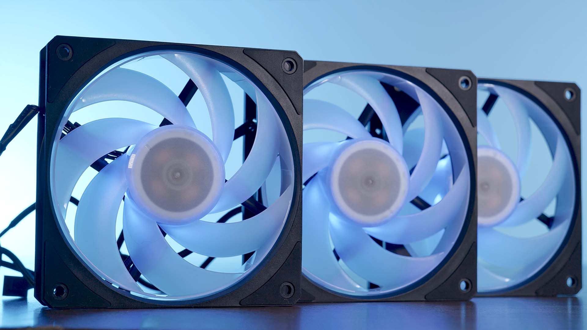 cooler-master-mobius-120P-design8