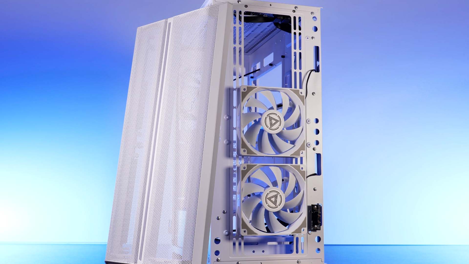 montech-sky-one-lite-front-fans