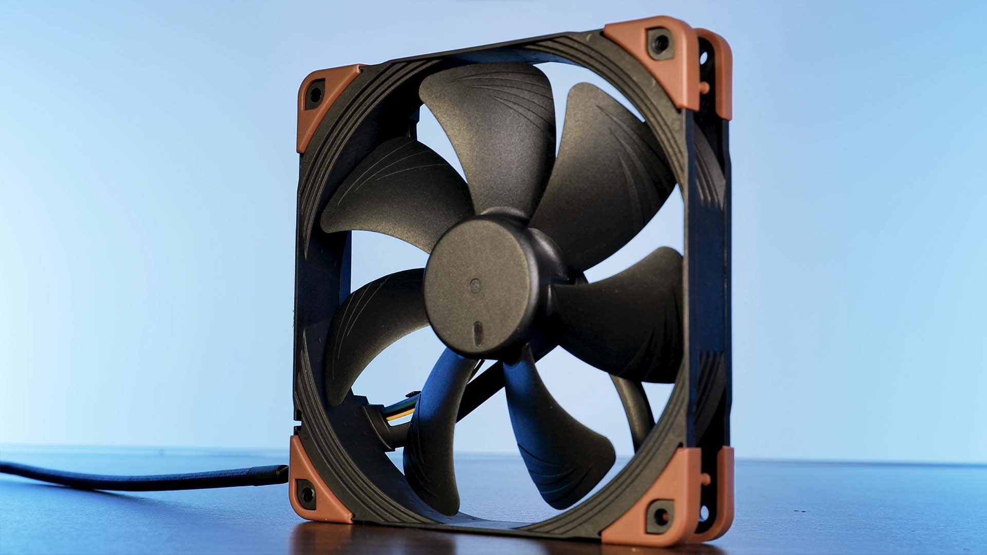 noctua-industrial-a14-design