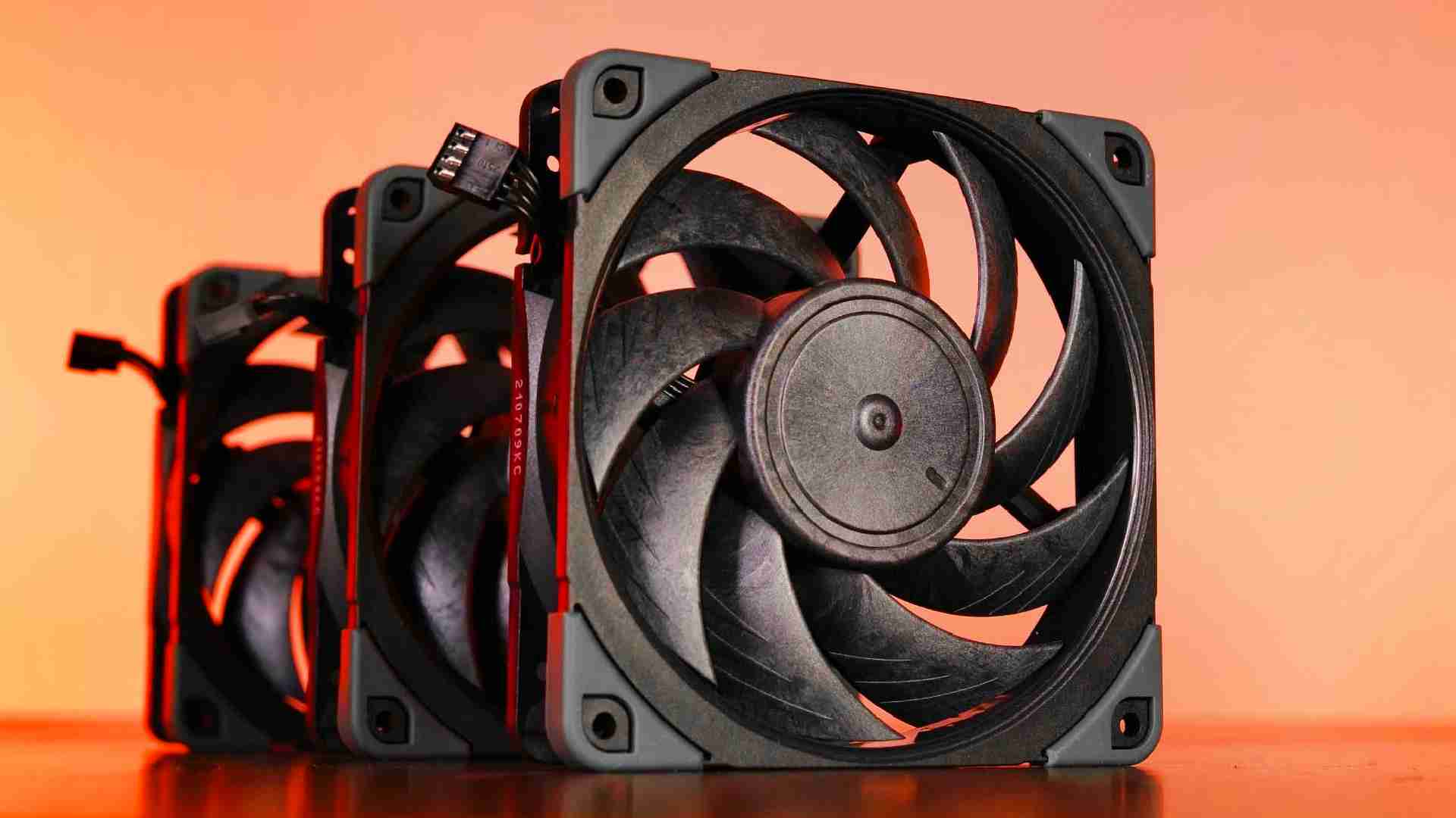 Noctua NF-A12x25 Chromax Black Review