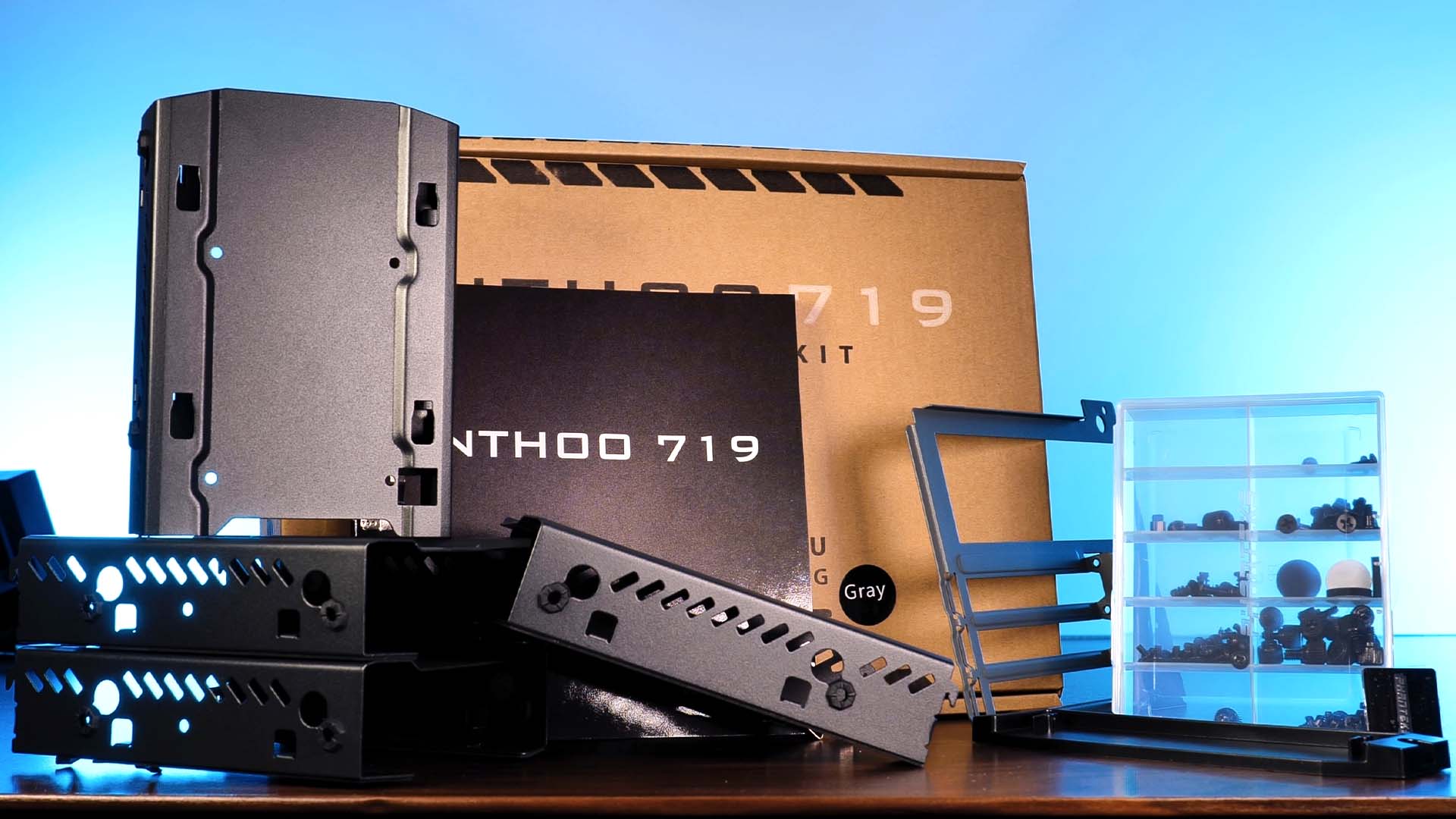 phanteks-enthoo-719-goodies