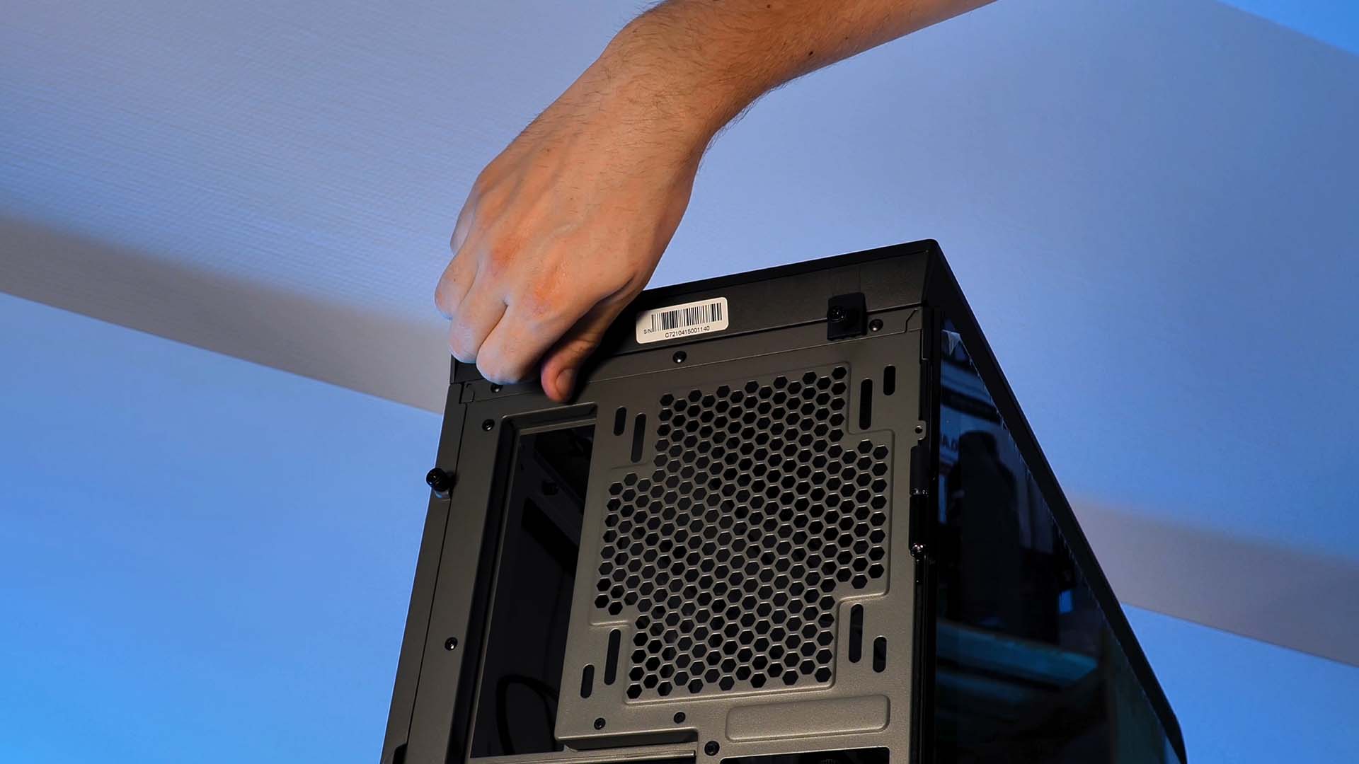 phanteks-enthoo-719-top
