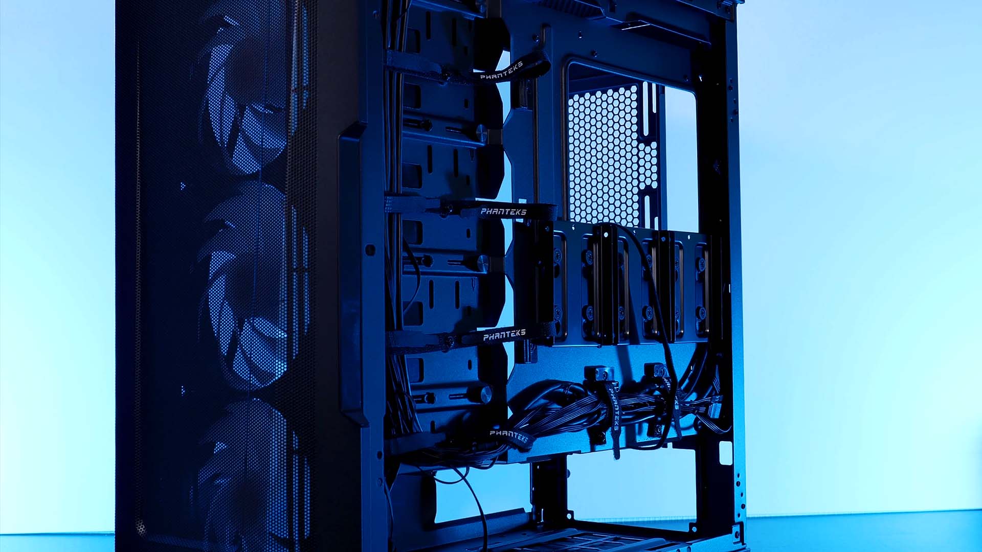 phanteks-p500A-brackets