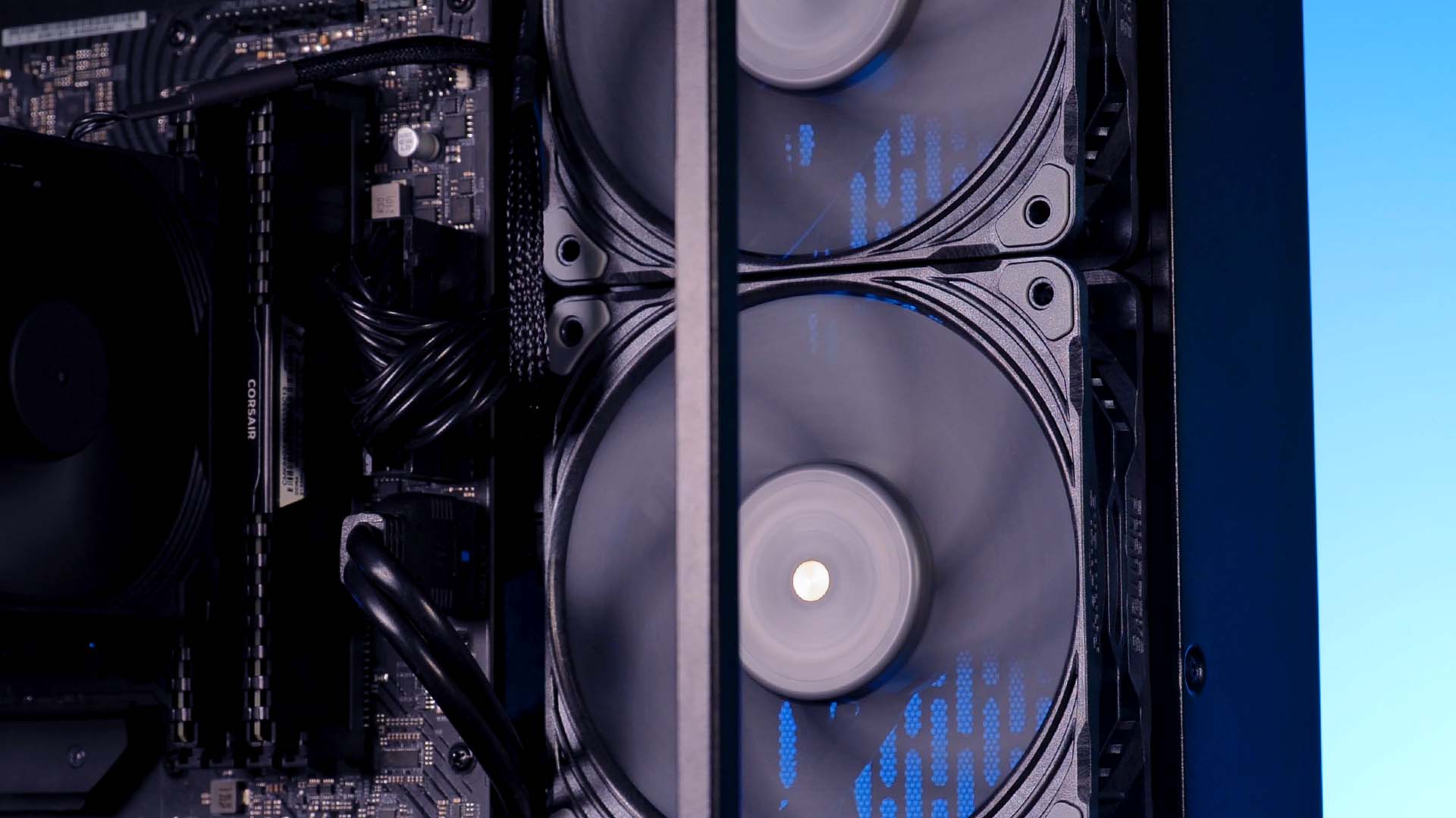 phanteks-t30-design1