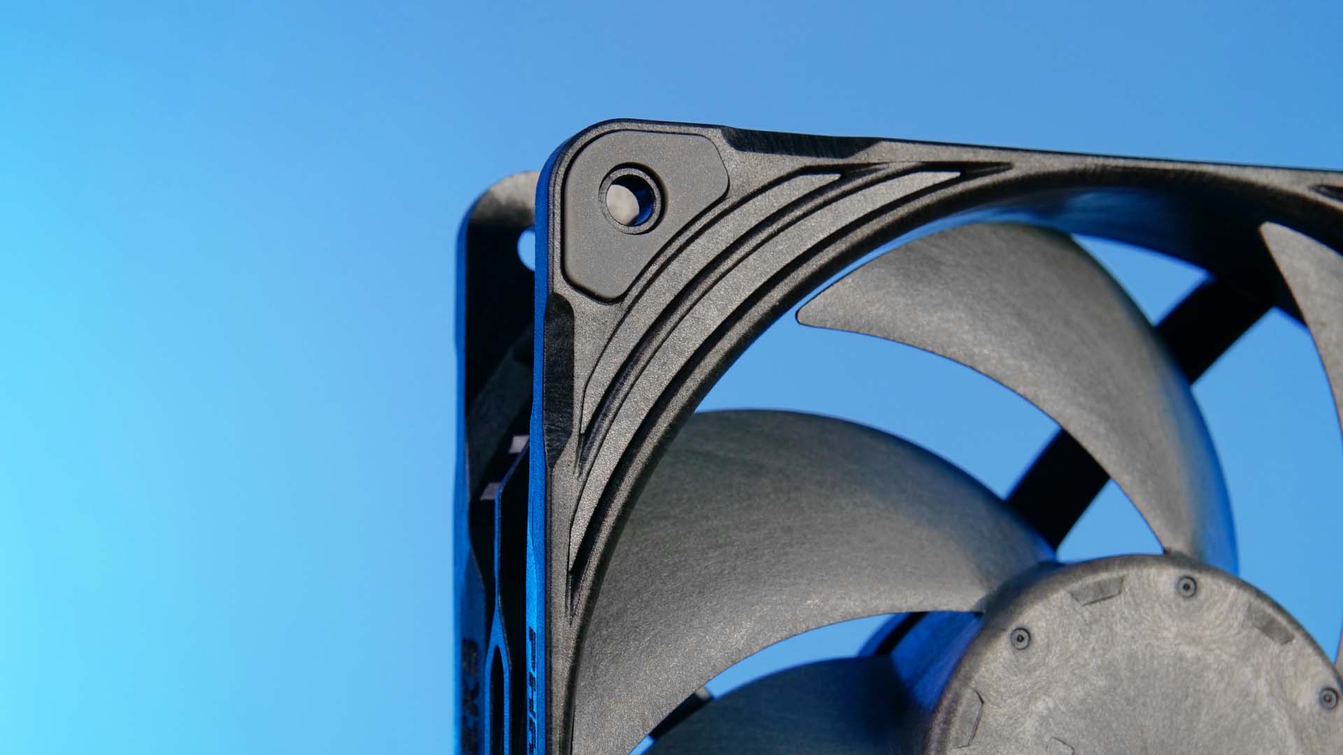 phanteks-t30-design6